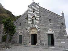 La iglesia San Lorenzo, Portovenere, Italia